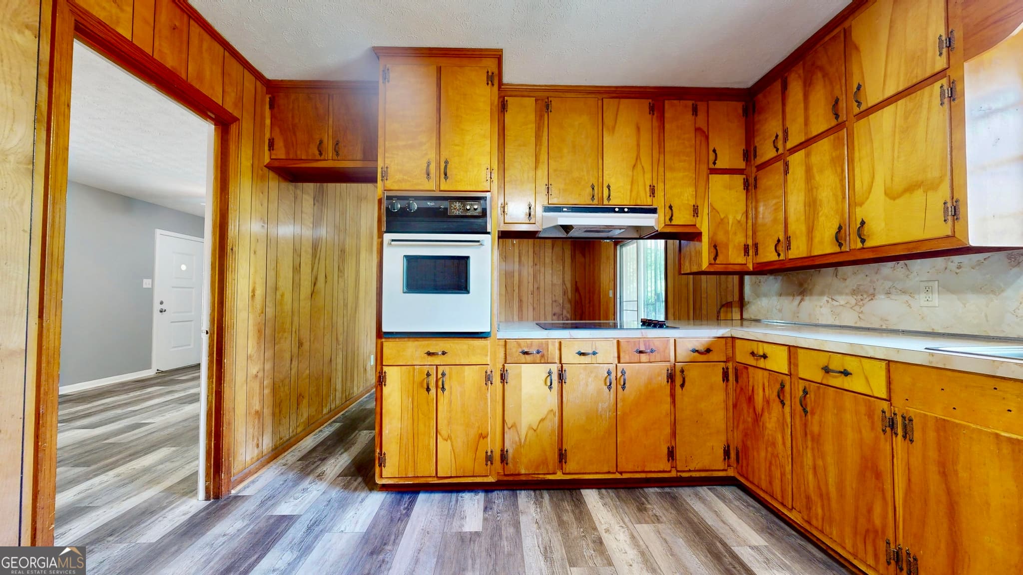 3 bedroom, 2 bathroom, 1,416 sq ft single family residence for sale at 402 Pineview Drive, Waycross, GA 31501 — photo 7