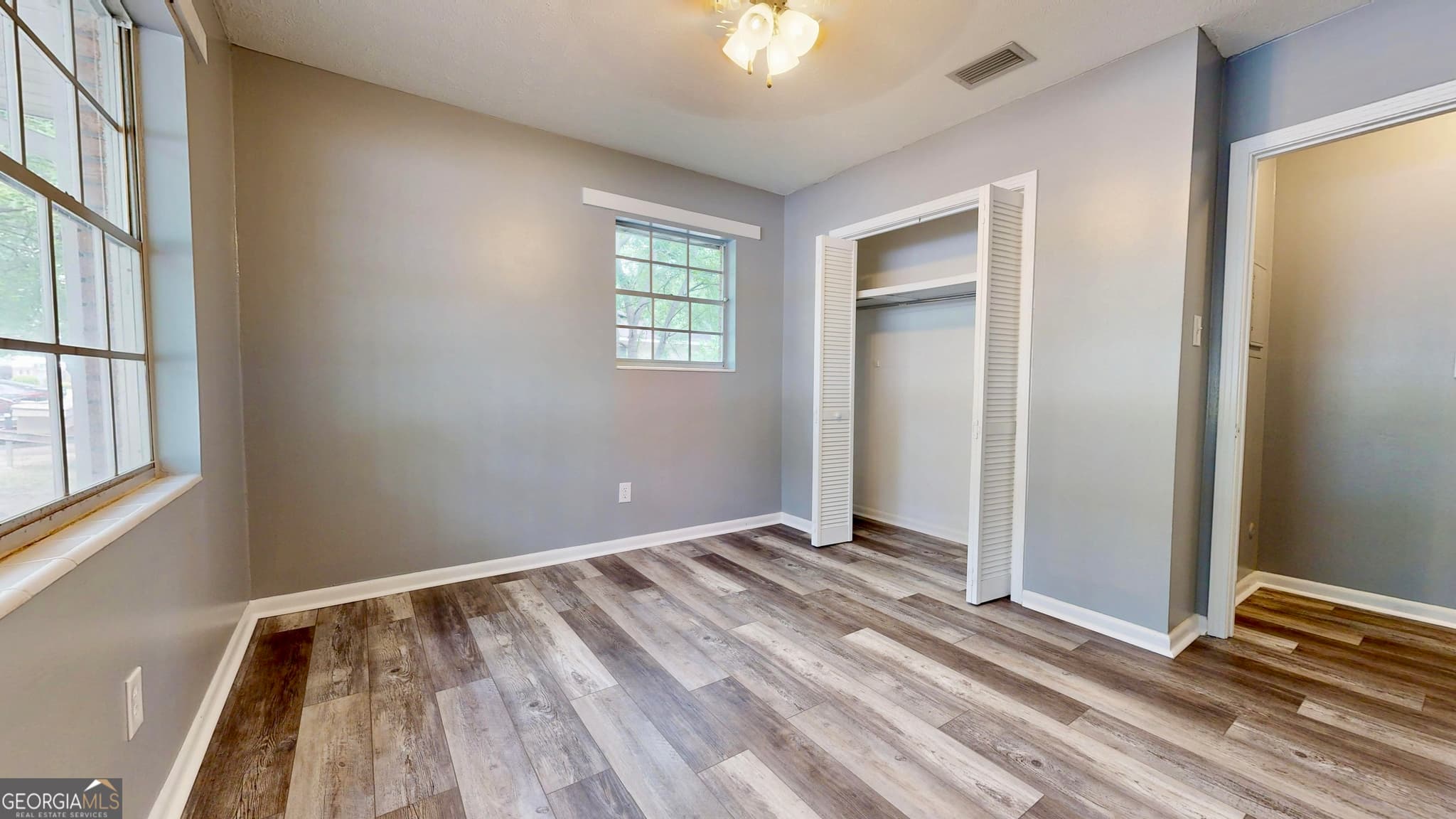 3 bedroom, 2 bathroom, 1,416 sq ft single family residence for sale at 402 Pineview Drive, Waycross, GA 31501 — photo 8