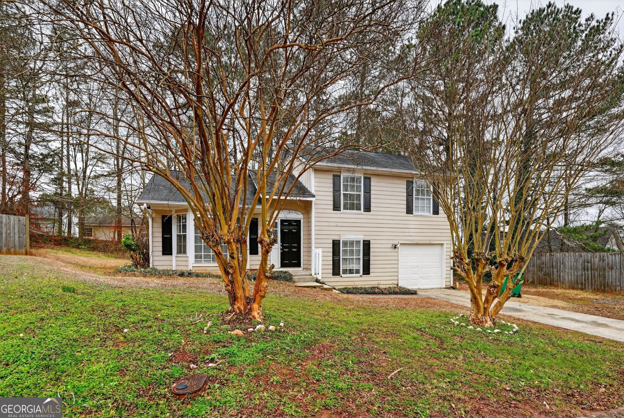 3 bedroom, 2 bathroom, 1,461 sq ft single family residence for sale at 3263 Rivermist Cove, Decatur, GA 30034 — photo 2