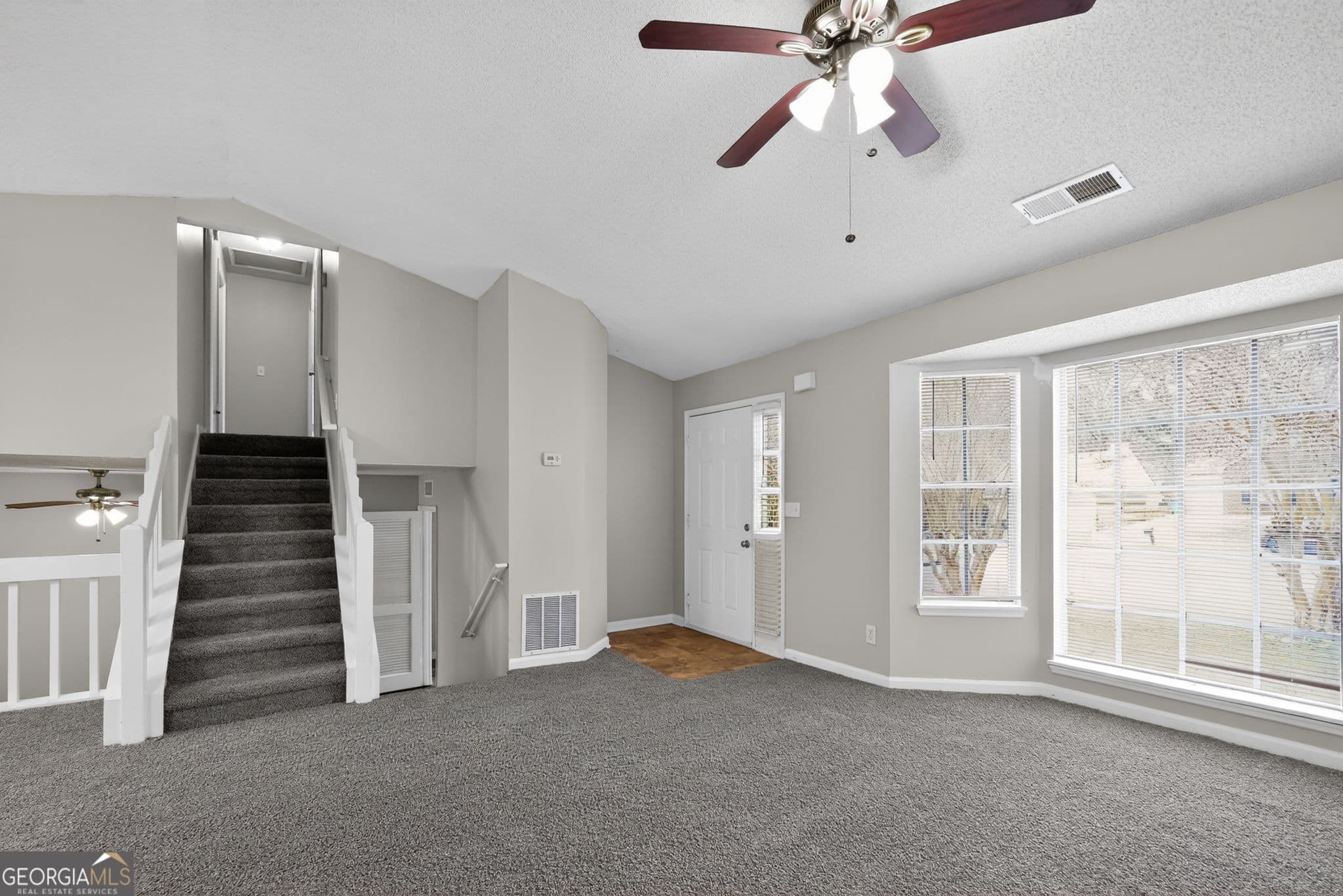 3 bedroom, 2 bathroom, 1,461 sq ft single family residence for sale at 3263 Rivermist Cove, Decatur, GA 30034 — photo 5
