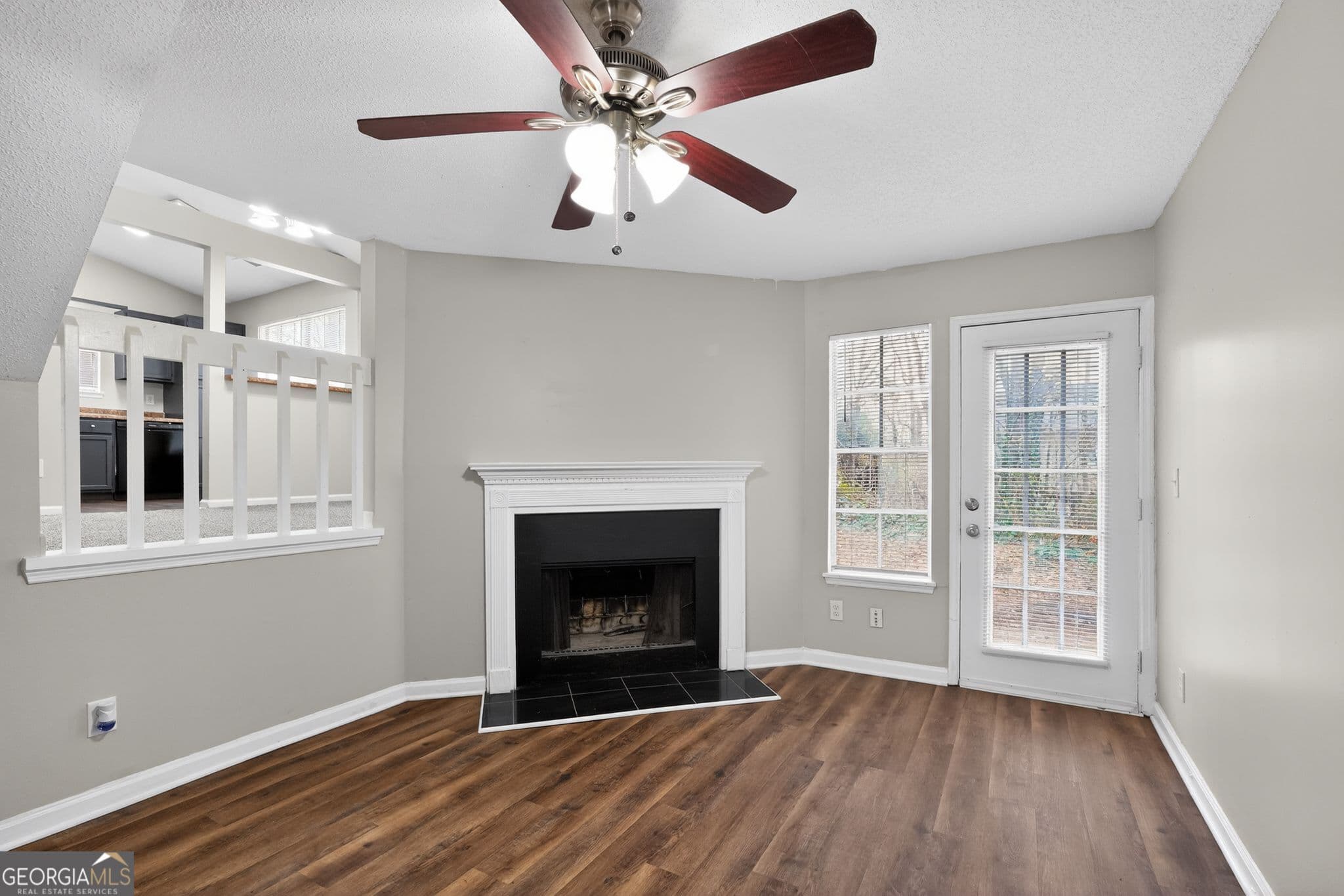 3 bedroom, 2 bathroom, 1,461 sq ft single family residence for sale at 3263 Rivermist Cove, Decatur, GA 30034 — photo 9