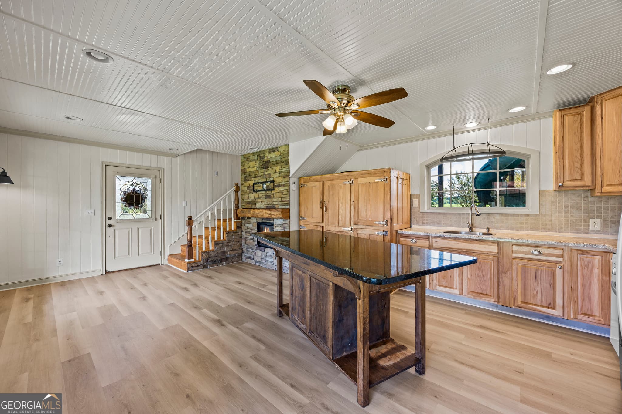 3 bedroom, 2.5 bathroom, 1,624 sq ft single family residence for sale at 271 & 291 Farmer Lane, Carnesville, GA 30521 — photo 5