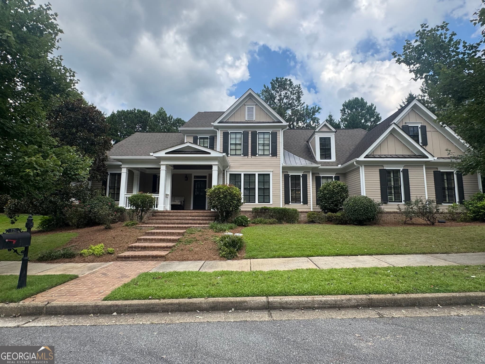 4 bedroom, 3.5 bathroom, 3,840 sq ft single family residence for sale at 774 Barrett Village Lane, Marietta, GA 30064 — photo 2