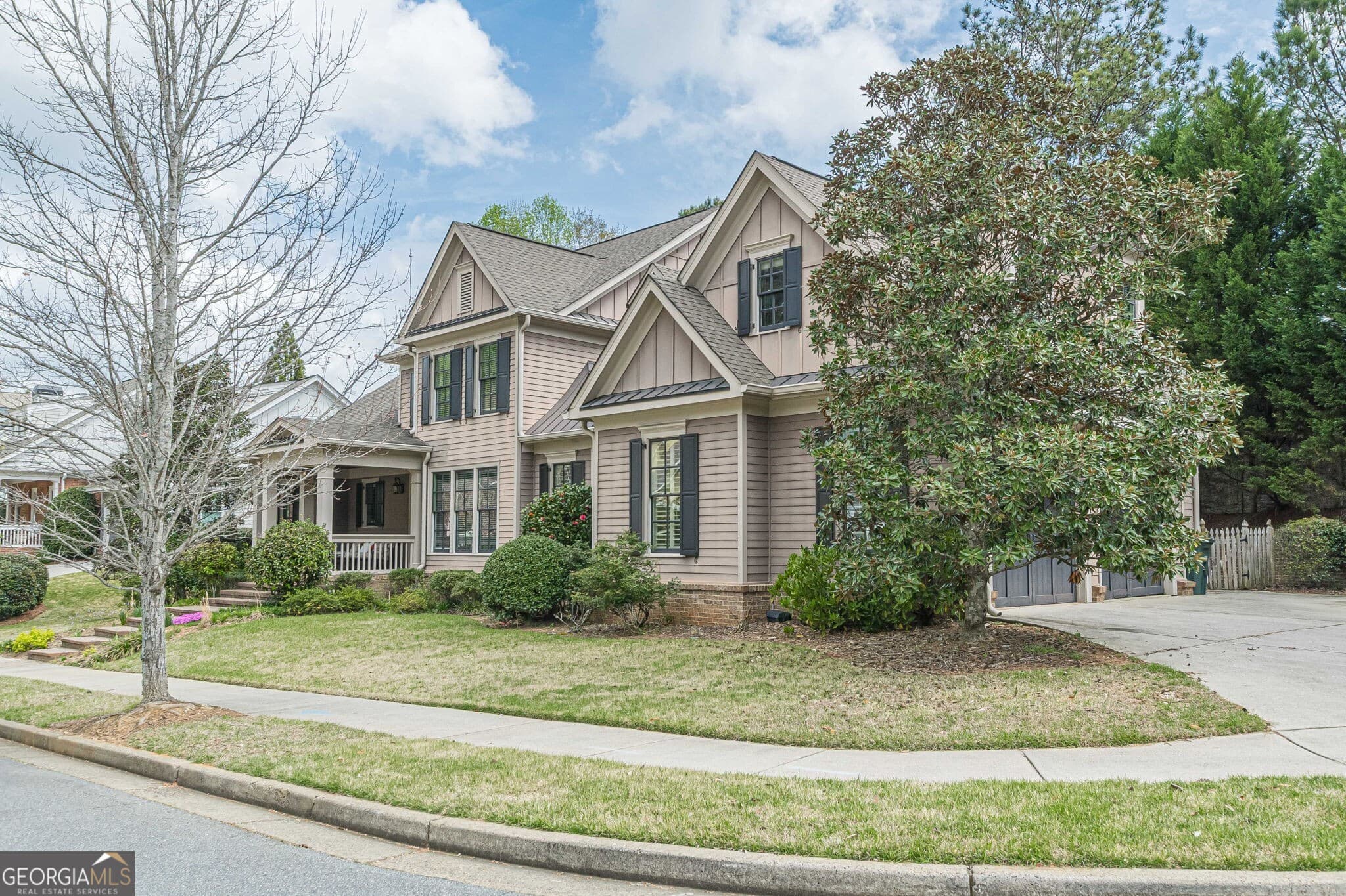 4 bedroom, 3.5 bathroom, 3,840 sq ft single family residence for sale at 774 Barrett Village Lane, Marietta, GA 30064 — photo 4