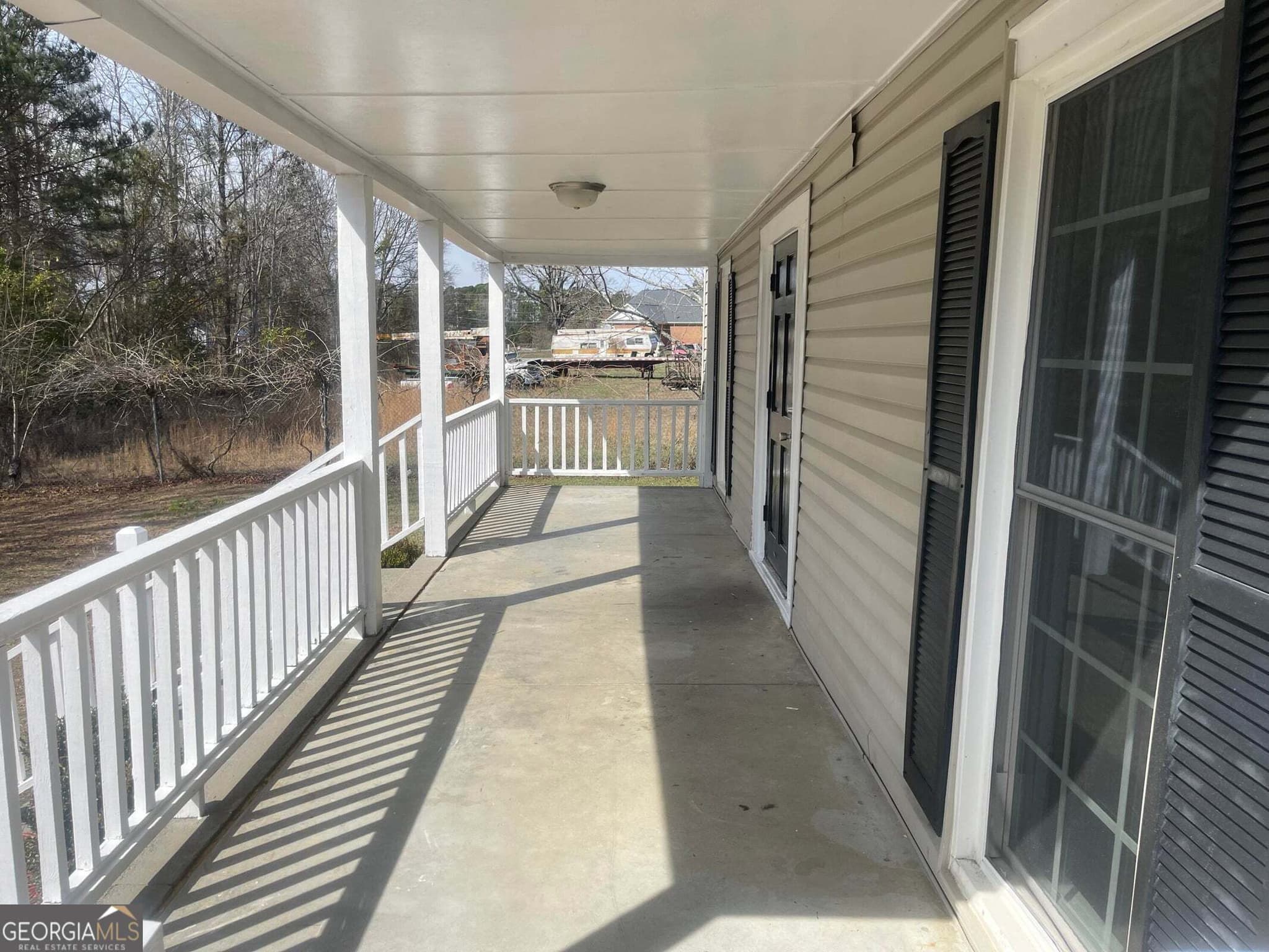 3 bedroom, 2 bathroom, 1,801 sq ft single family residence for sale at 426 Salem Road, Thomson, GA 30824 — photo 2