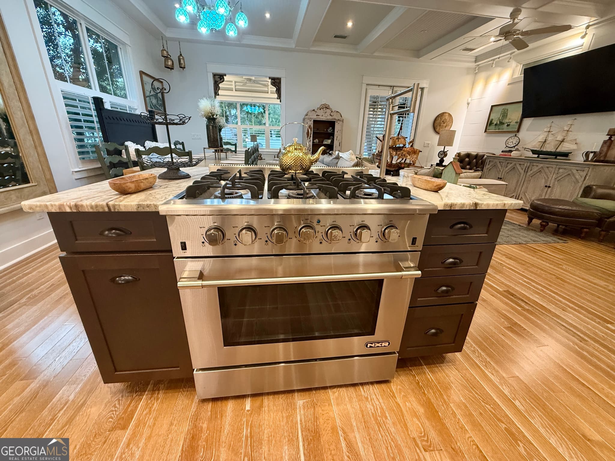 4 bedroom, 4.5 bathroom, 3,077 sq ft single family residence for sale at 1040 Demere Road, St. Simons, GA 31522 — photo 6