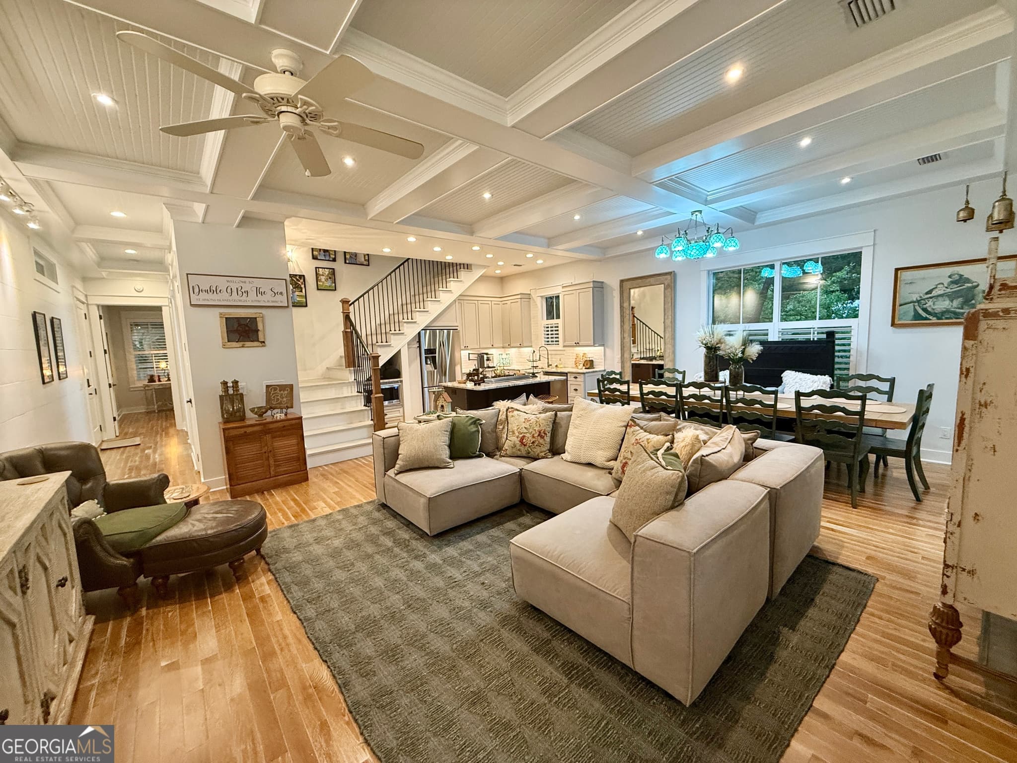 4 bedroom, 4.5 bathroom, 3,077 sq ft single family residence for sale at 1040 Demere Road, St. Simons, GA 31522 — photo 4