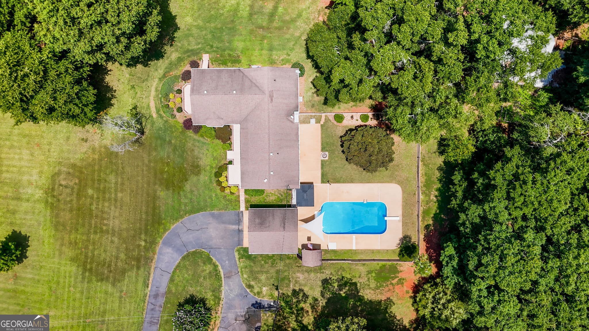 4 bedroom, 3 bathroom, 2,238 sq ft single family residence under contract at 1793 Trice Cemetery Road, Thomaston, GA 30286 — photo 7