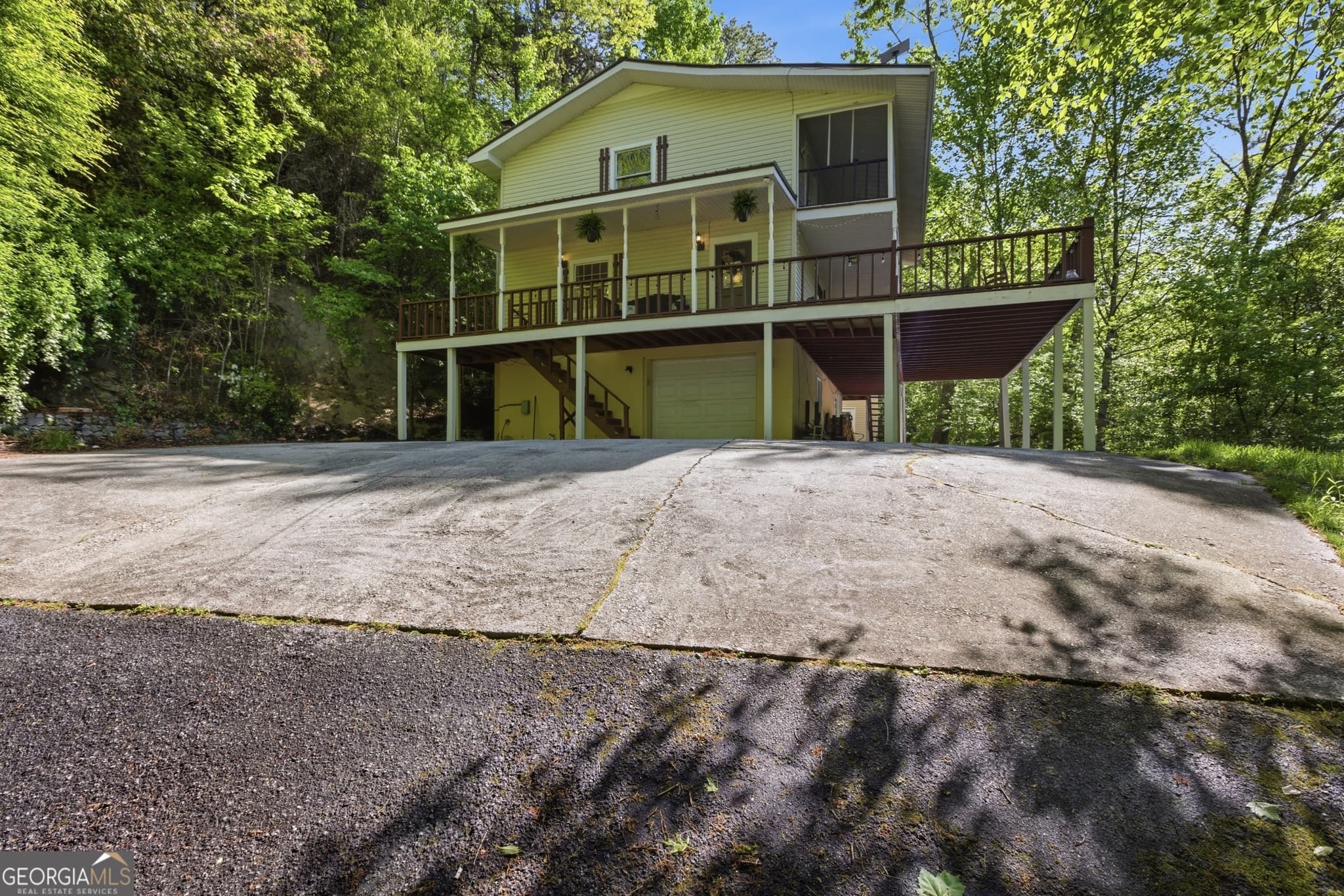 3 bedroom, 2.5 bathroom, 2,664 sq ft single family residence for sale at 325 Kitchins Lane, Clayton, GA 30525 — photo 6