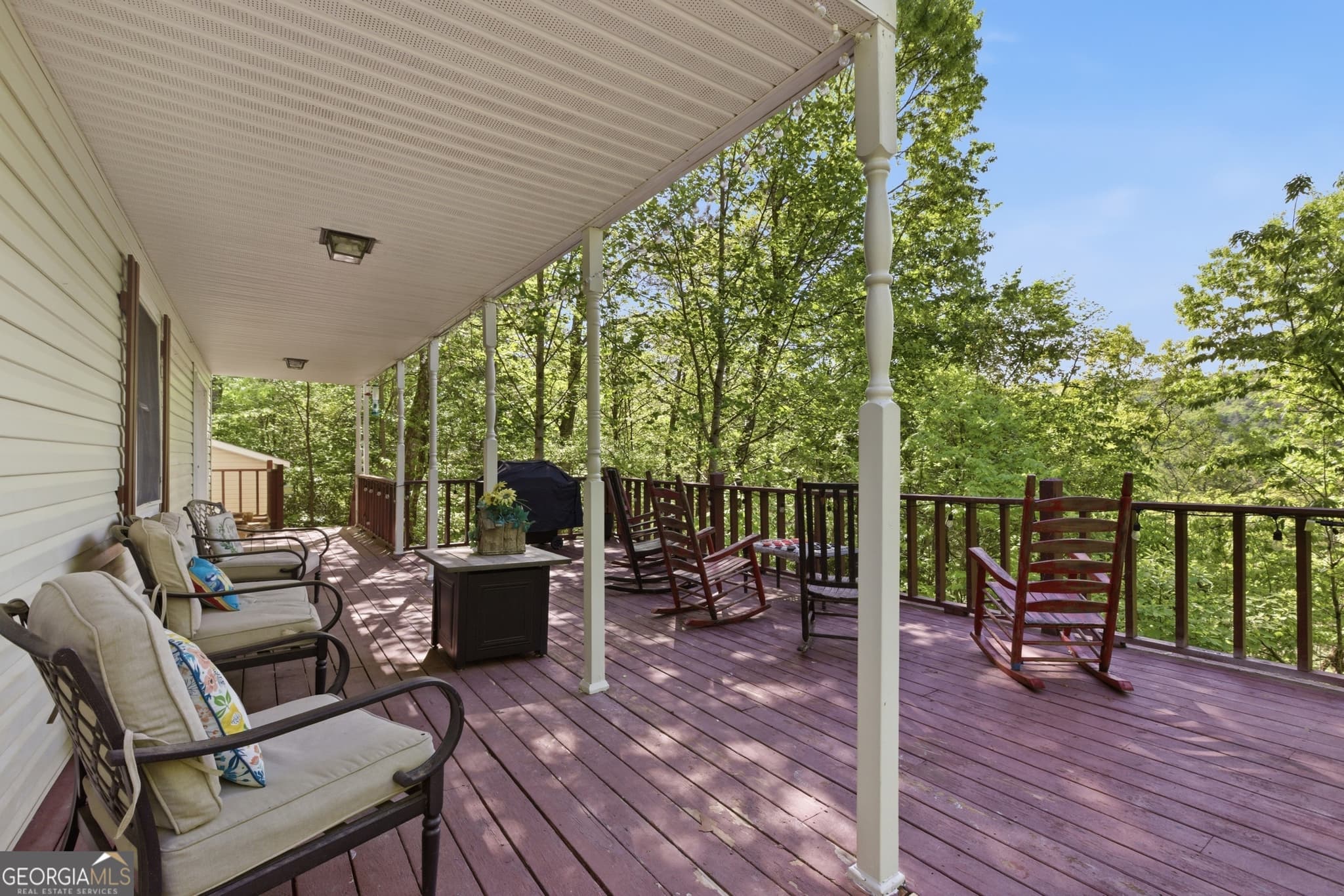 3 bedroom, 2.5 bathroom, 2,664 sq ft single family residence for sale at 325 Kitchins Lane, Clayton, GA 30525 — photo 10
