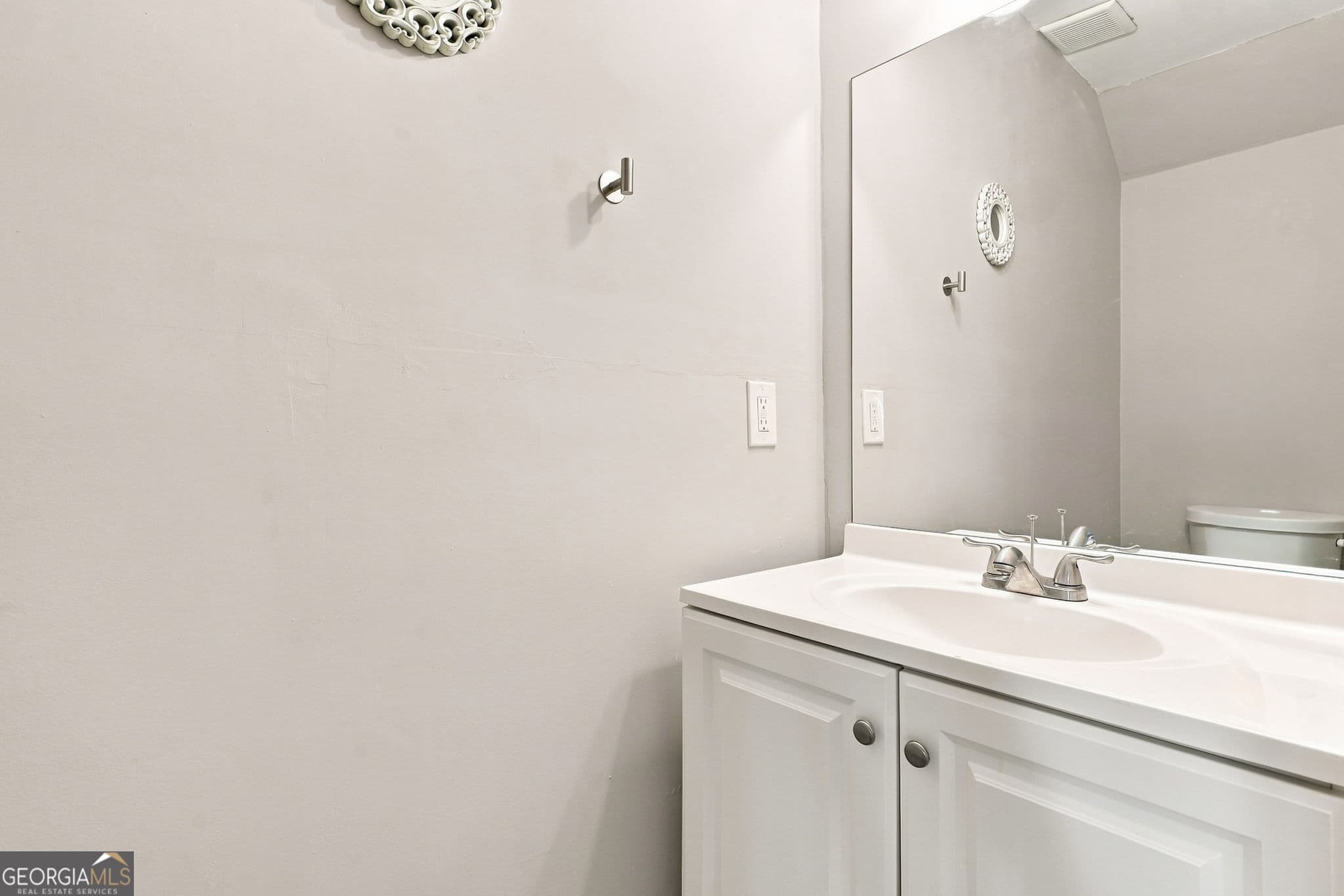 2 bedroom, 2.5 bathroom, 1,200 sq ft condominium for sale at 6422 Wedgeview Drive, Tucker, GA 30084 — photo 8