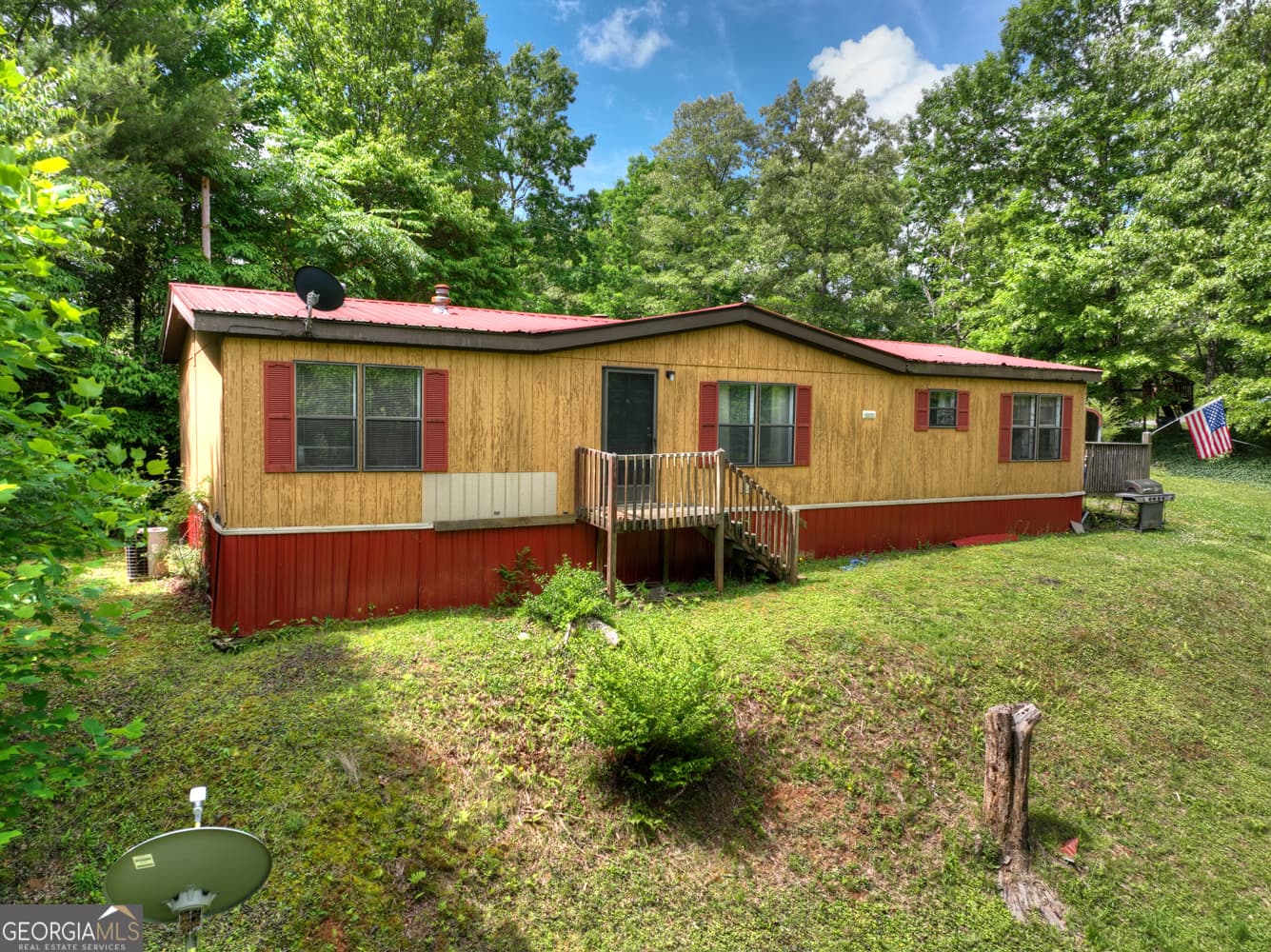 3 bedroom, 2 bathroom, 1,512 sq ft manufactured home,single family residence for sale at 665 Ridgeview Road, Morganton, GA 30560 — photo 5