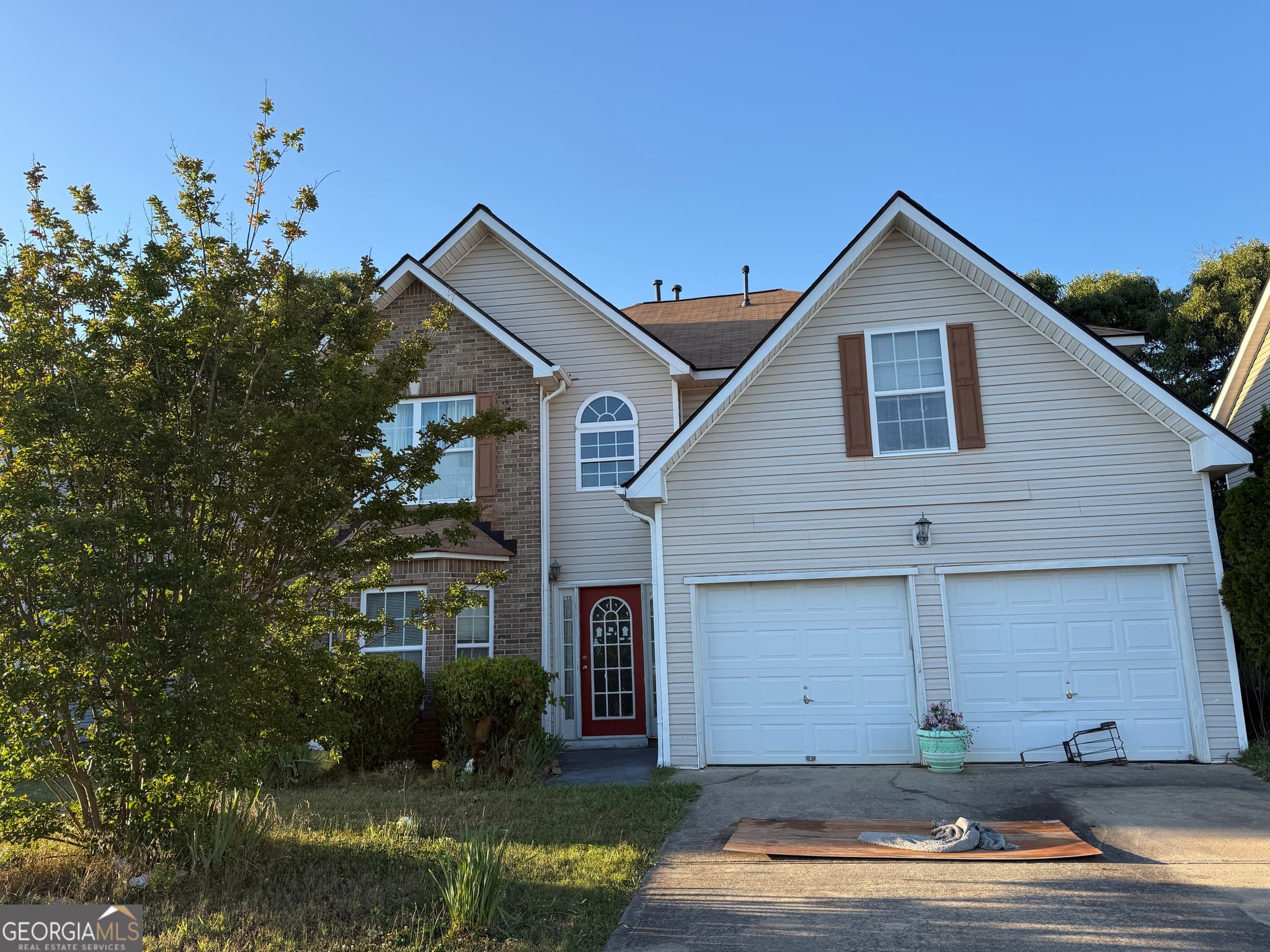 5 bedroom, 3 bathroom, 2,742 sq ft single family residence sold at 11631 Kades Trail, Hampton, GA 30228