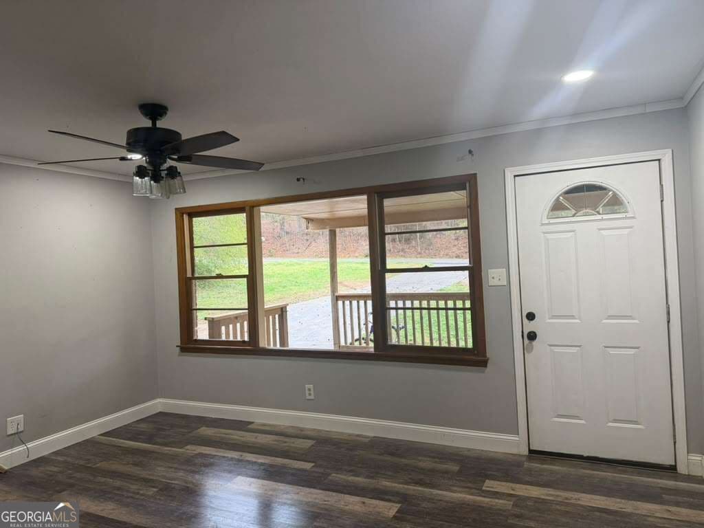 3 bedroom, 1.5 bathroom, 1,100 sq ft single family residence for sale at 803 S Red Rock Road, Toccoa, GA 30577 — photo 4