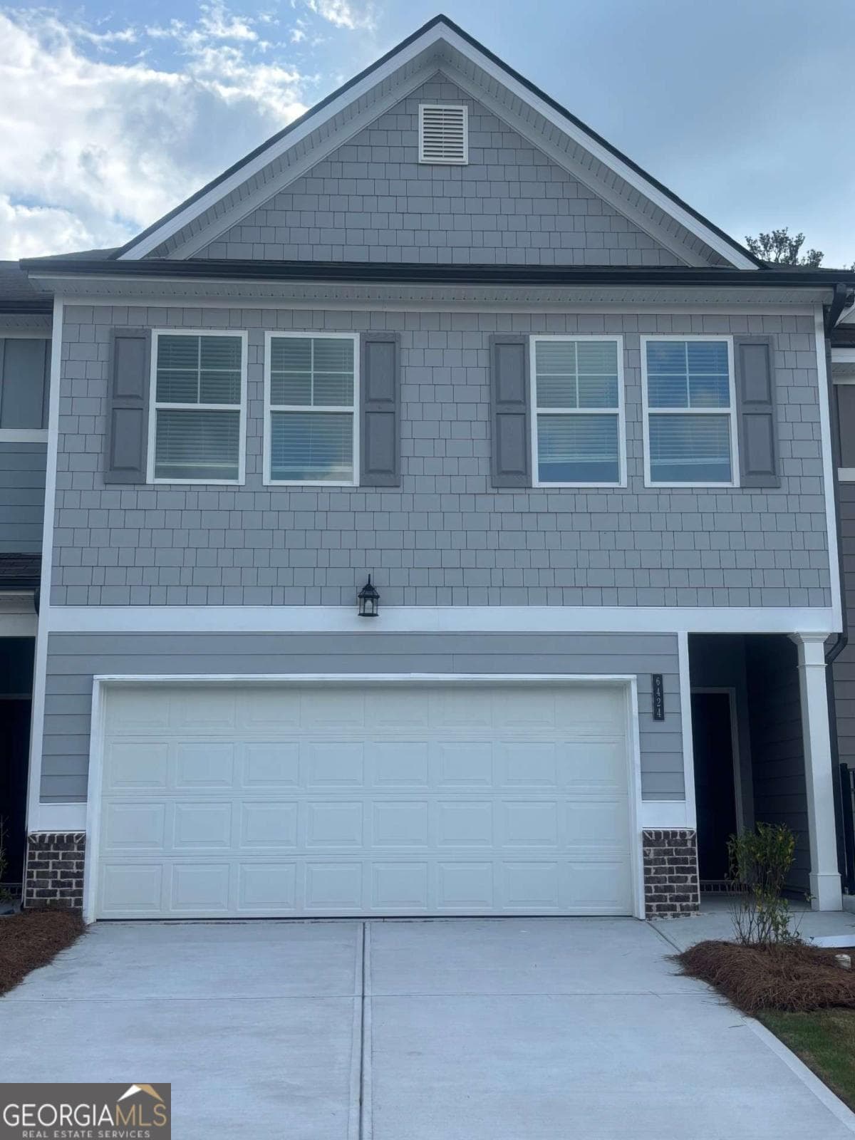 3 bedroom, 2.5 bathroom, 1,695 sq ft townhouse sold at 6424 Rosetta Drive 52, South Fulton, GA 30331