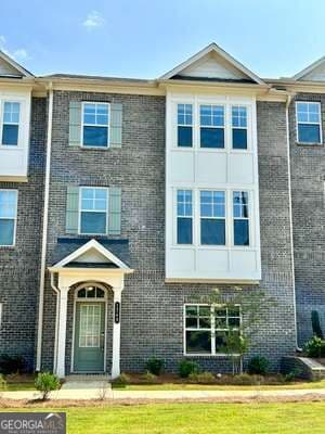 4 bedroom, 3.5 bathroom, 2,430 sq ft townhouse for rent at 1268 Berwyn Way 1268, Suwanee, GA 30024 for $3,295 a month — photo 1 of 33