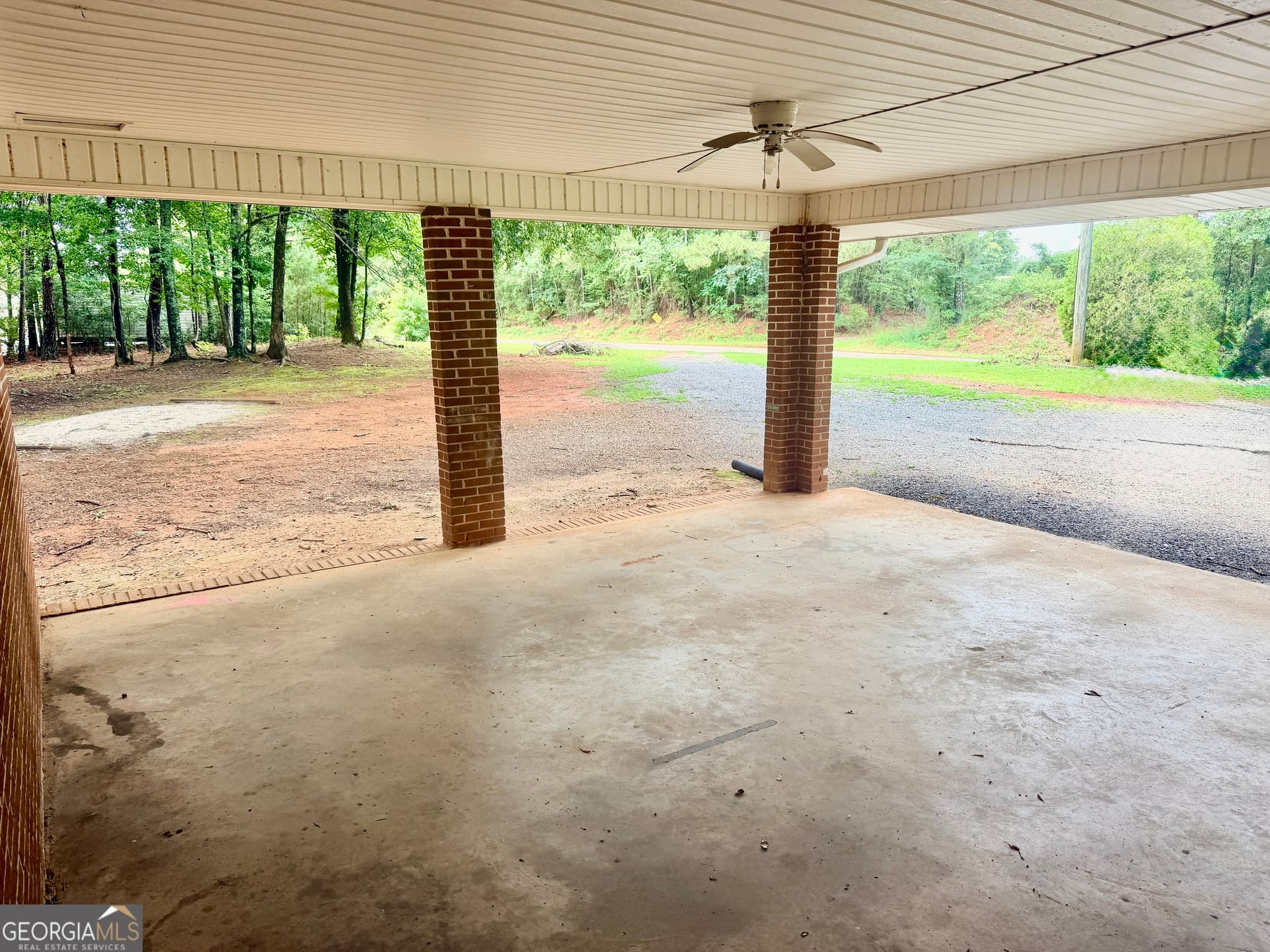 3 bedroom, 2 bathroom, 1,780 sq ft single family residence for sale at 295 Gose Road, Forsyth, GA 31029 — photo 2