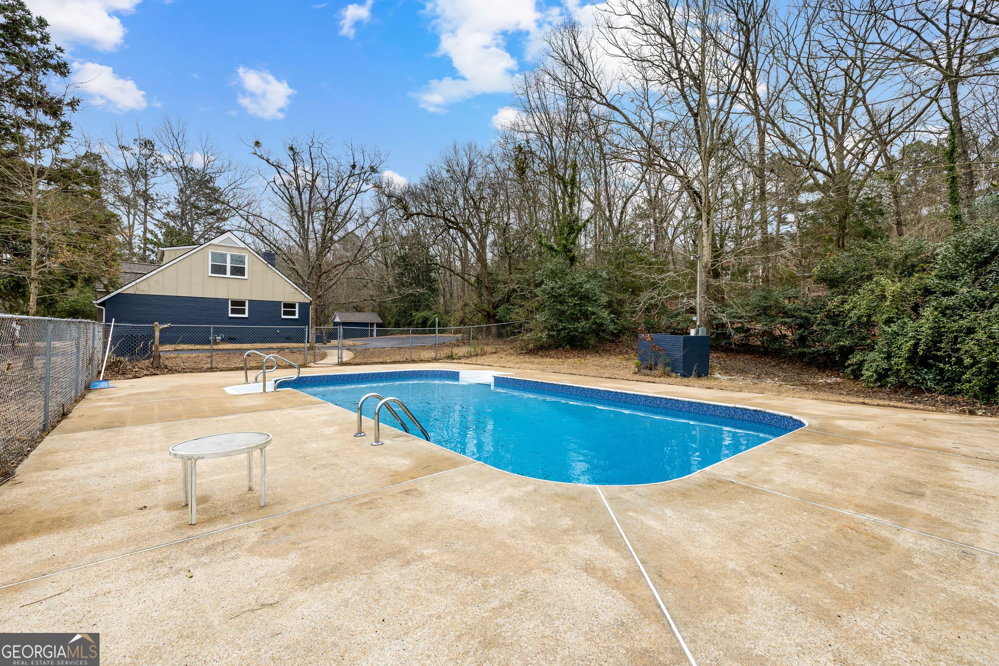 3 bedroom, 2.5 bathroom, 2,420 sq ft single family residence under contract at 617 Mayes Way, Manchester, GA 31816 — photo 2