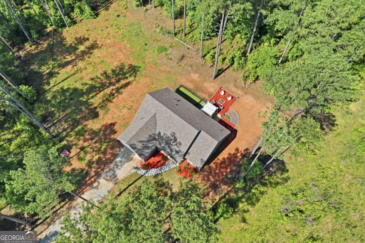 3 bedroom, 2 bathroom, 1,806 sq ft single family residence for sale at 191 Crooked Creek Bay Road, Eatonton, GA 31024 — photo 4