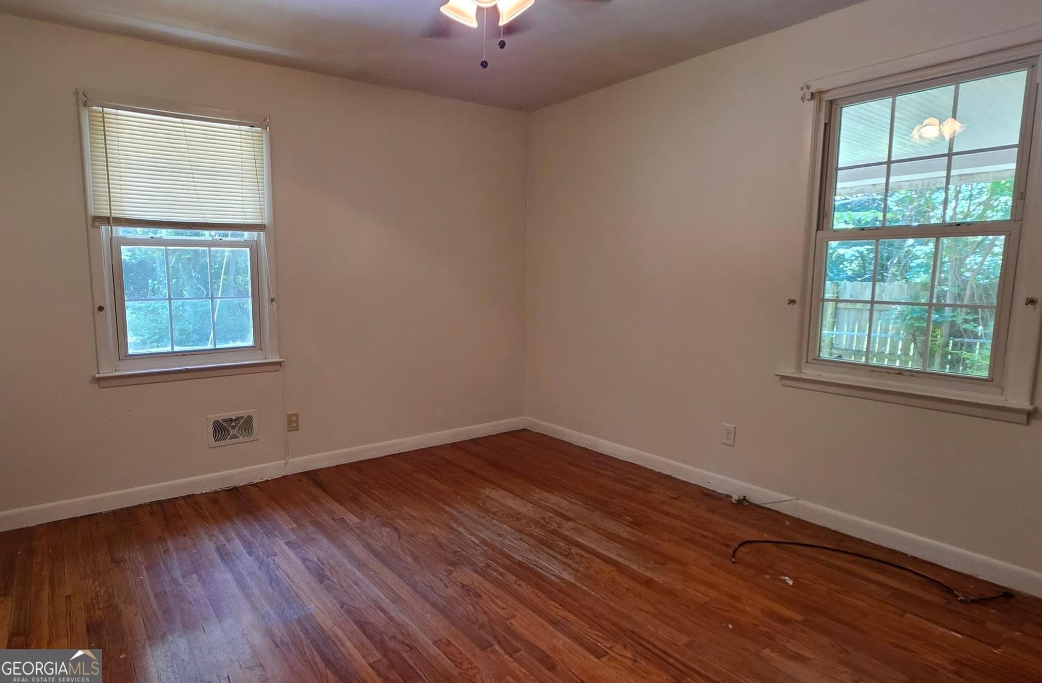 3 bedroom, 1.5 bathroom, 1,858 sq ft single family residence for sale at 110 Lee Street, Centerville, GA 31028 — photo 8