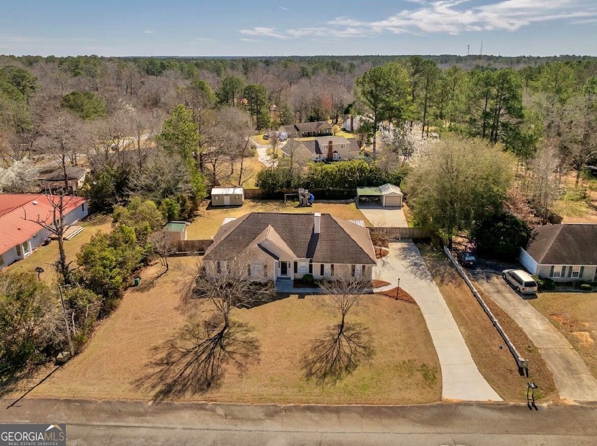 4 bedroom, 2 bathroom, 1,884 sq ft single family residence for rent at 104 Ellison Lane, Dublin, GA 31021 for $2,400 a month — photo 3