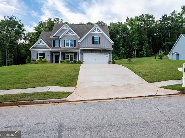 4 bedroom, 3.5 bathroom, 2,766 sq ft single family residence for sale at 2013 Emily Jane Drive, Griffin, GA 30224 — photo 2