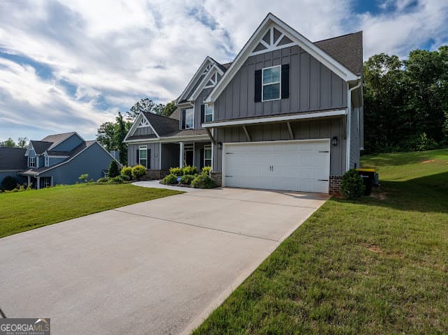 4 bedroom, 3.5 bathroom, 2,766 sq ft single family residence for sale at 2013 Emily Jane Drive, Griffin, GA 30224 — photo 4