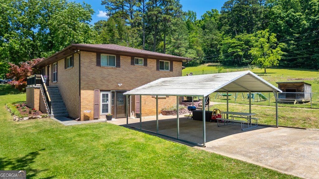 4 bedroom, 2.5 bathroom, 2,940 sq ft single family residence for sale at 2218 Morris Hill Road, Chattanooga, TN 37421 — photo 5