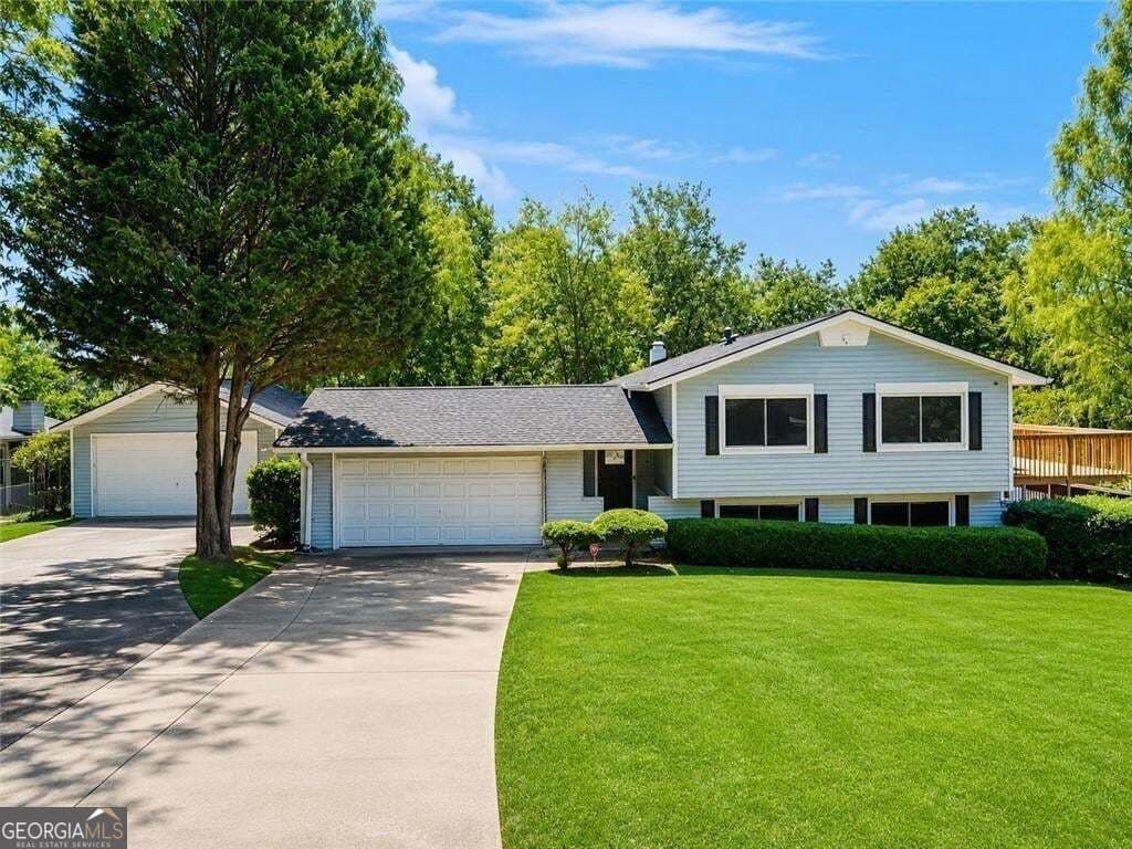6 bedroom, 2 bathroom, 3,877 sq ft single family residence for sale at 3623 Broadview Court, Decatur, GA 30032