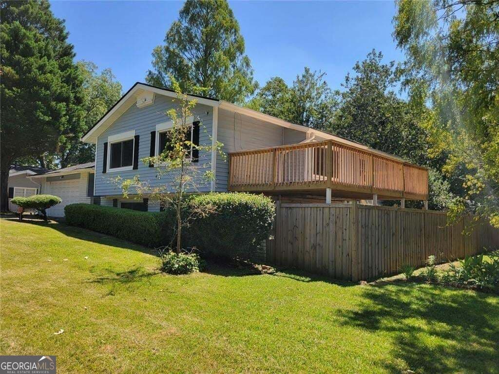 6 bedroom, 2 bathroom, 3,877 sq ft single family residence for sale at 3623 Broadview Court, Decatur, GA 30032 — photo 4