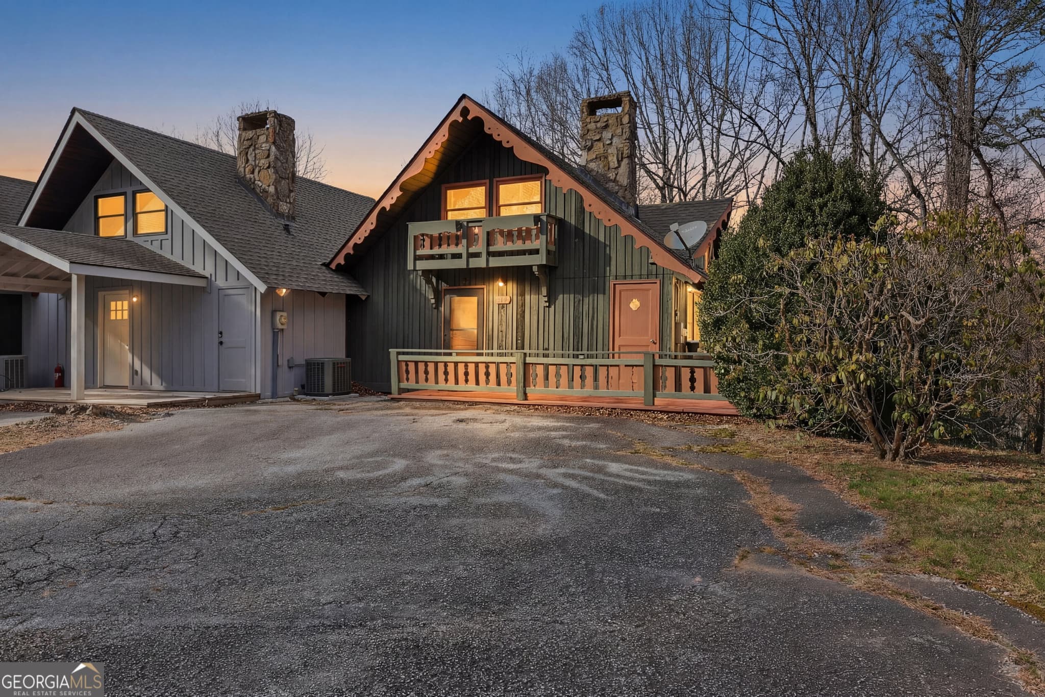 3 bedroom, 3 bathroom, 1,440 sq ft townhouse under contract at 3 Berkshire Lane 5, Sky Valley, GA 30537 — photo 3
