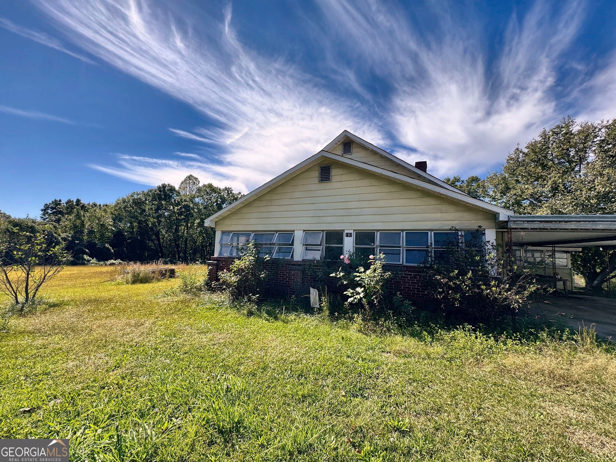 3 bedroom, 2 bathroom, 1,368 sq ft single family residence for sale at 192 Persimmon Street, Toccoa, GA 30577 — photo 2