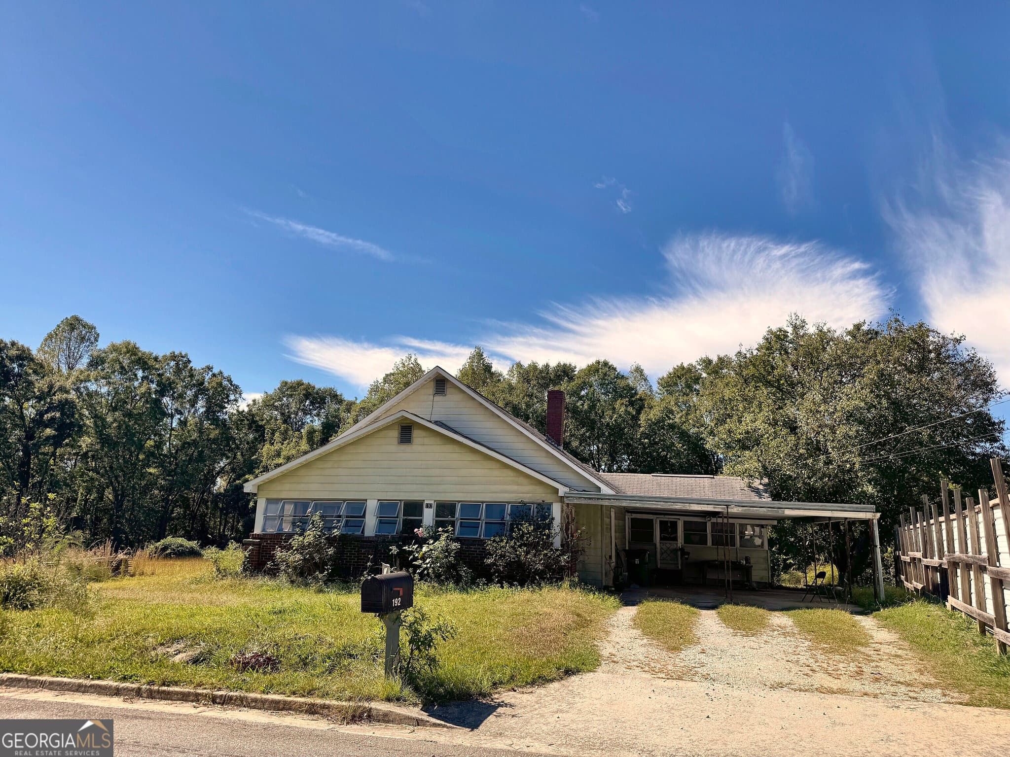 3 bedroom, 2 bathroom, 1,368 sq ft single family residence for sale at 192 Persimmon Street, Toccoa, GA 30577 — photo 3