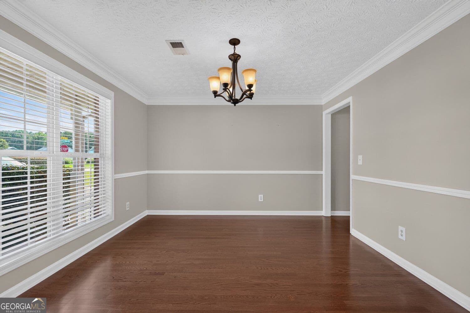 4 bedroom, 2.5 bathroom, 3,176 sq ft single family residence for sale at 17 Creekview Court, Acworth, GA 30101 — photo 5