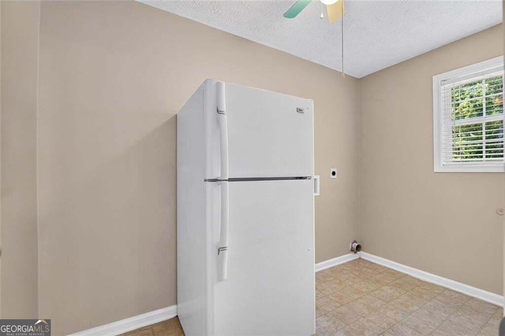 4 bedroom, 2.5 bathroom, 3,176 sq ft single family residence for sale at 17 Creekview Court, Acworth, GA 30101 — photo 10