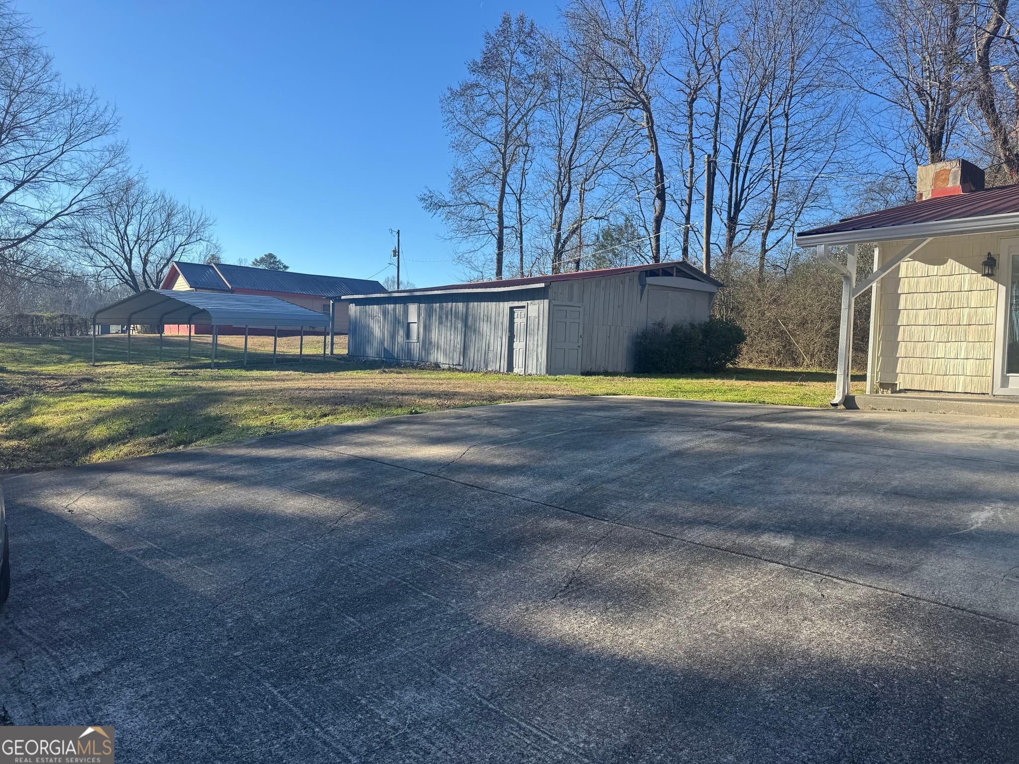 2 bedroom, 1 bathroom, 1,080 sq ft single family residence under contract at 145 Henry Circle, Lafayette, GA 30728 — photo 3