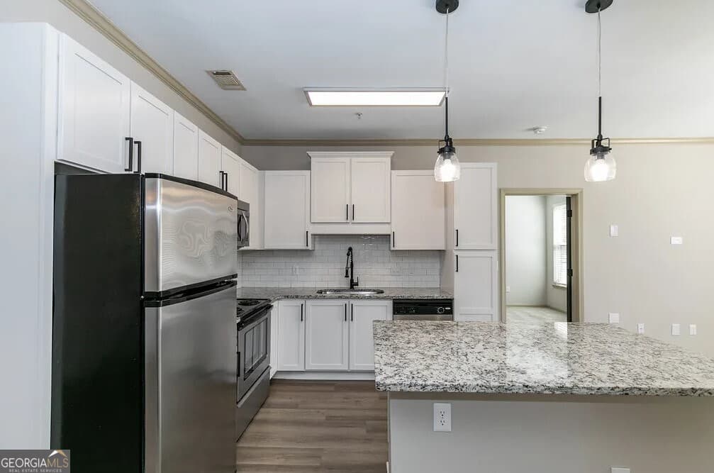 1 bedroom, 2 bathroom, 965 sq ft apartment for rent at 1000 Ashwood Parkway 1210, Dunwoody, GA 30338 for $2,016 a month — photo 6