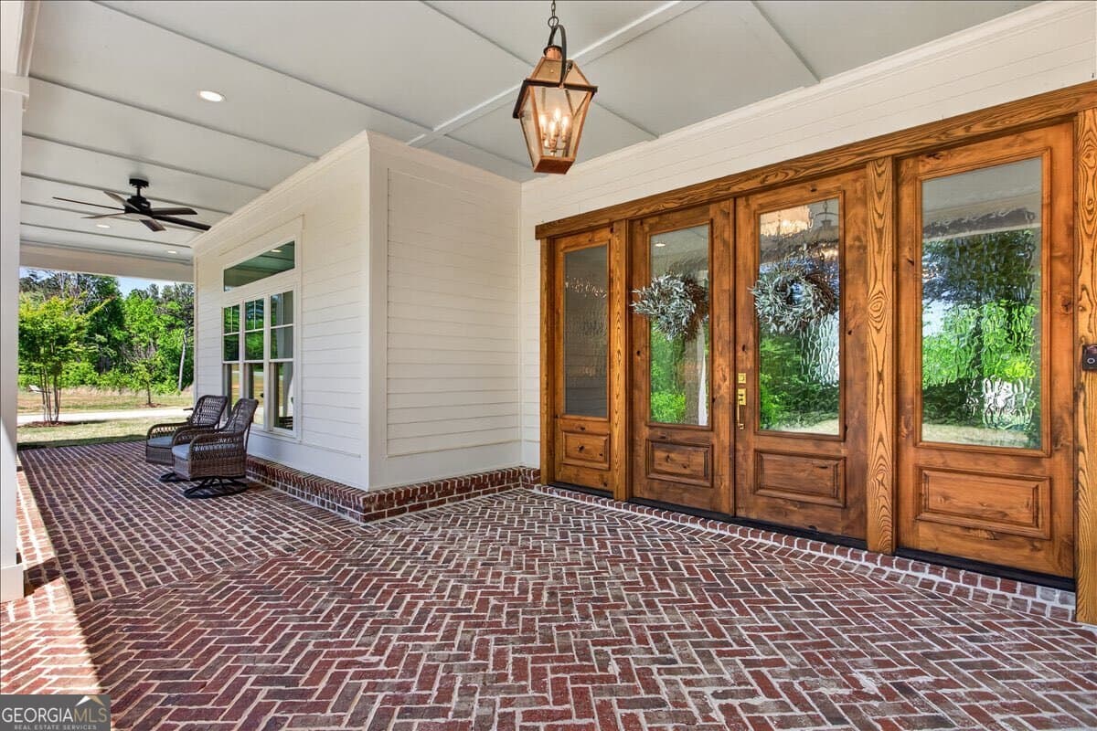 6 bedroom, 4.5 bathroom, 4,164 sq ft single family residence for sale at 800 Garland Mountain Trail, Waleska, GA 30183 — photo 7