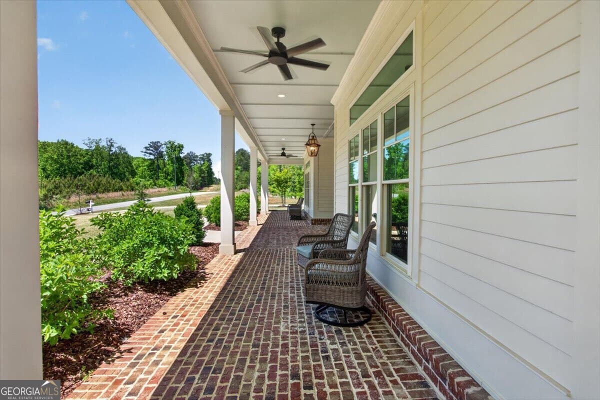 6 bedroom, 4.5 bathroom, 4,164 sq ft single family residence for sale at 800 Garland Mountain Trail, Waleska, GA 30183 — photo 9