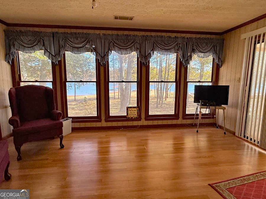 2 bedroom, 2 bathroom, 1,484 sq ft single family residence for sale at 410 Cedar Street, Lavonia, GA 30553 — photo 3