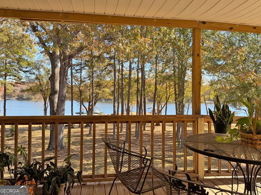2 bedroom, 2 bathroom, 1,484 sq ft single family residence for sale at 410 Cedar Street, Lavonia, GA 30553 — photo 10