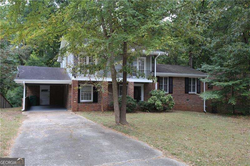 4 bedroom, 2 bathroom, 2,074 sq ft single family residence for sale at 3093 Thrasher Circle, Decatur, GA 30032 — photo 3