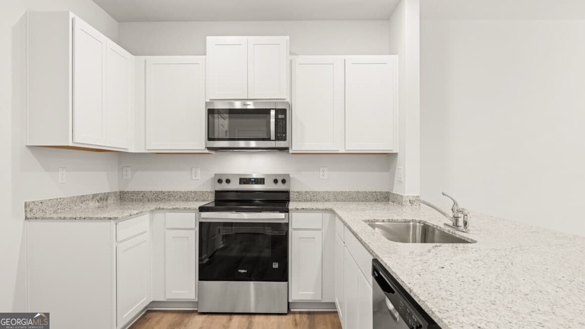 3 bedroom, 2.5 bathroom, 1,508 sq ft townhouse for sale at 2020 Roseleigh Drive, Douglasville, GA 30134 — photo 8