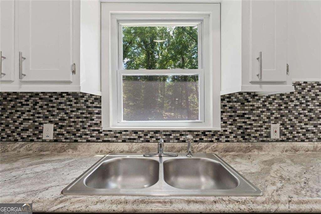 3 bedroom, 1 bathroom, 800 sq ft single family residence for sale at 612 Hickory Trail, Mableton, GA 30126 — photo 5