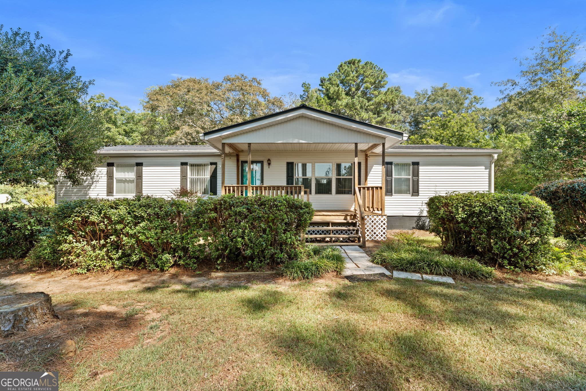 3 bedroom, 2 bathroom, 1,620 sq ft manufactured home,single family residence for sale at 780 Old National Highway, Pinehurst, GA 31070 — photo 3
