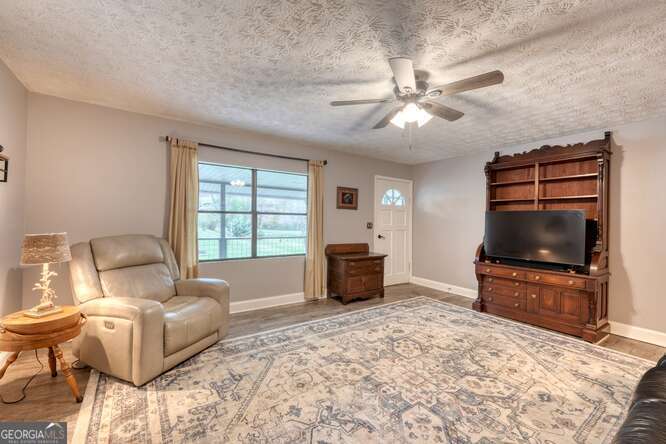 3 bedroom, 2 bathroom, 3,000 sq ft single family residence for sale at 399 Pack Creek Road, Blue Ridge, GA 30513 — photo 8