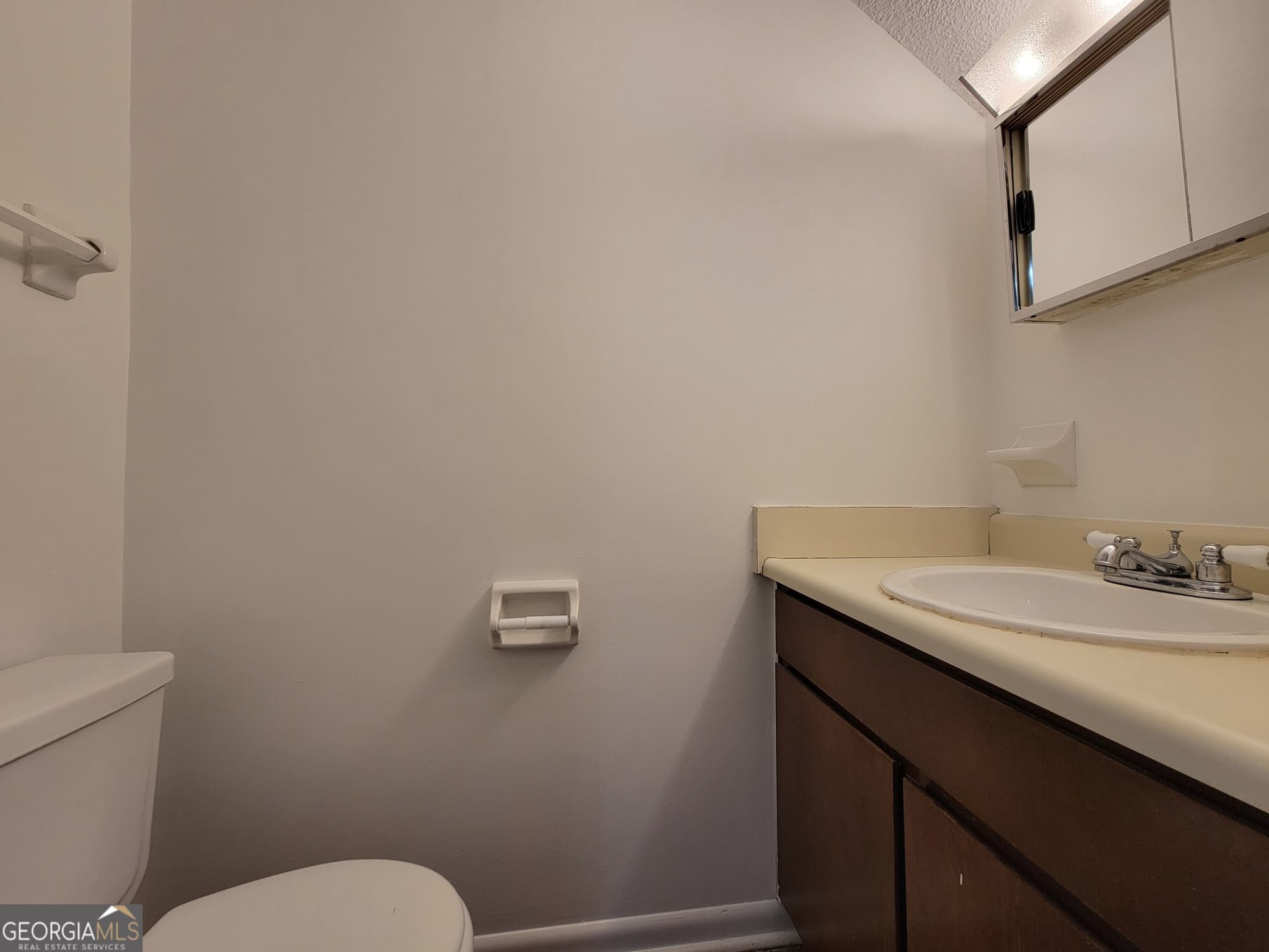 2 bedroom, 1.5 bathroom single family residence for rent at 4570 Highway 53 10, Hoschton, GA 30548 for $1,295 a month — photo 7