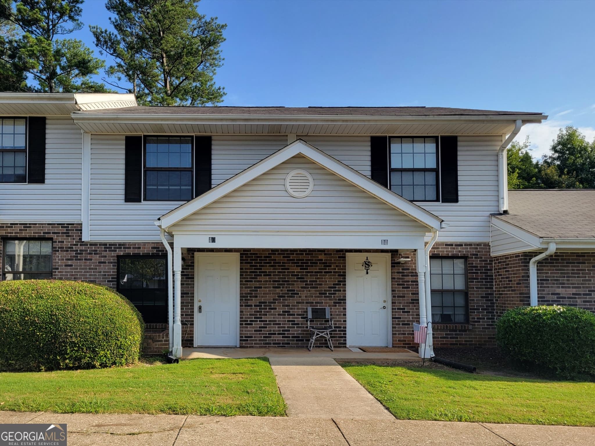 2 bedroom, 1.5 bathroom single family residence for rent at 4570 Highway 53 10, Hoschton, GA 30548 for $1,295 a month — photo 1 of 13