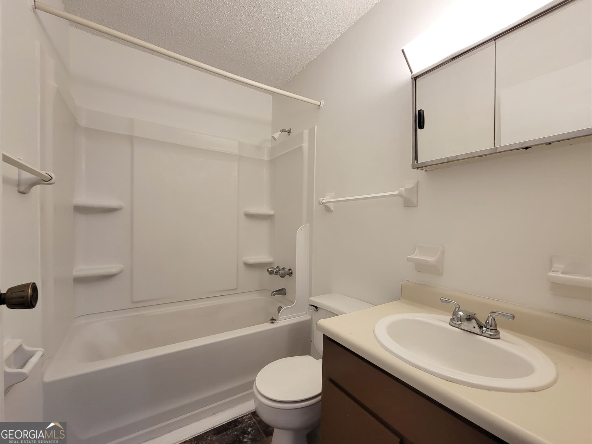 2 bedroom, 1.5 bathroom single family residence for rent at 4570 Highway 53 10, Hoschton, GA 30548 for $1,295 a month — photo 10