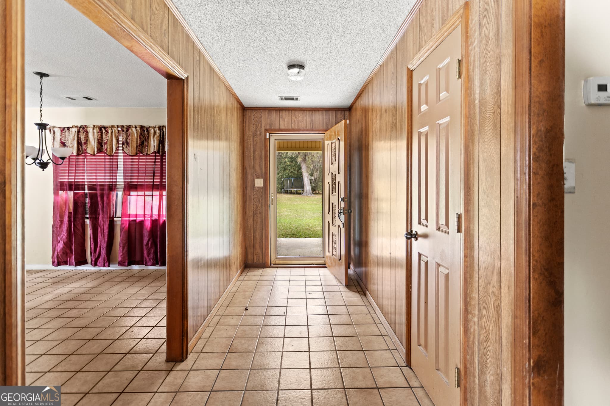 3 bedroom, 2 bathroom, 2,419 sq ft single family residence under contract at 160 Hall Street, Hinesville, GA 31313 — photo 7